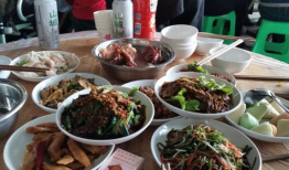 酒吧吃瓜爆料图片高清壁纸,高清壁纸捕捉的私密爆料瞬间